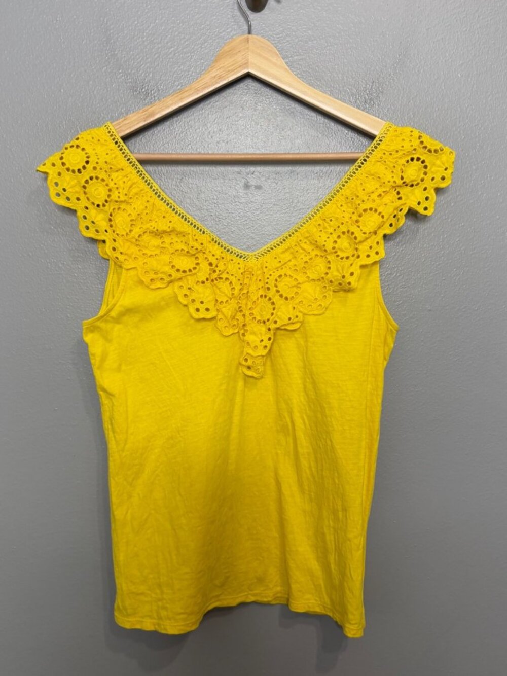 LILLY PULITZER plaza top in yellow size M - Picture 6 of 6
